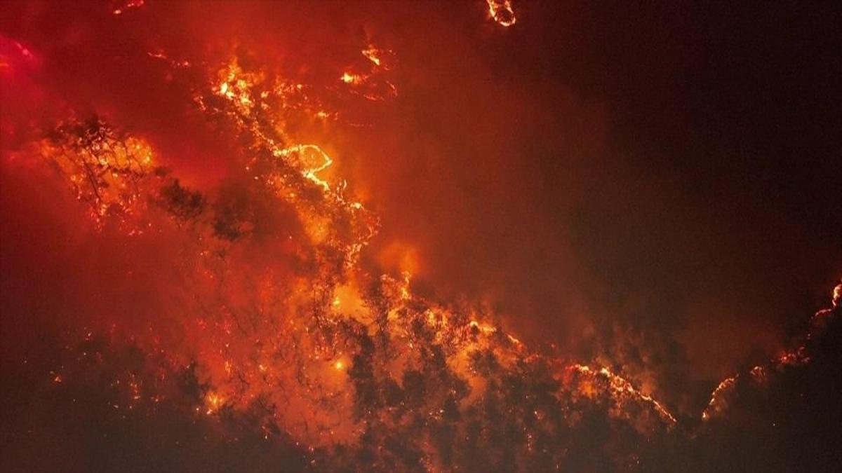 Doğu Asya’nın iki ülkesi alevlere teslim!